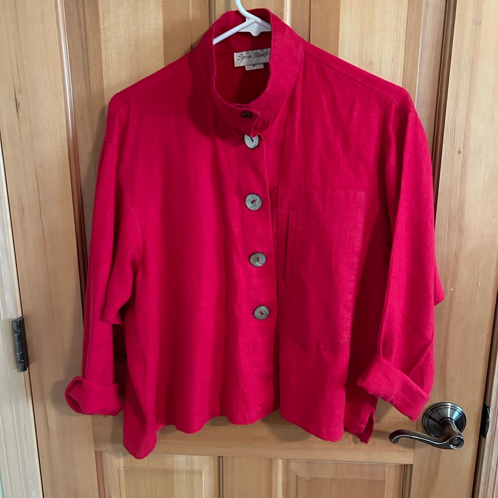 Red linen top